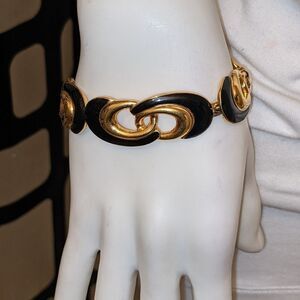 Goldtone & black bracelet 7"